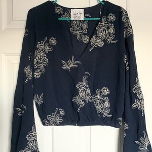 Bell sleeve blouse
